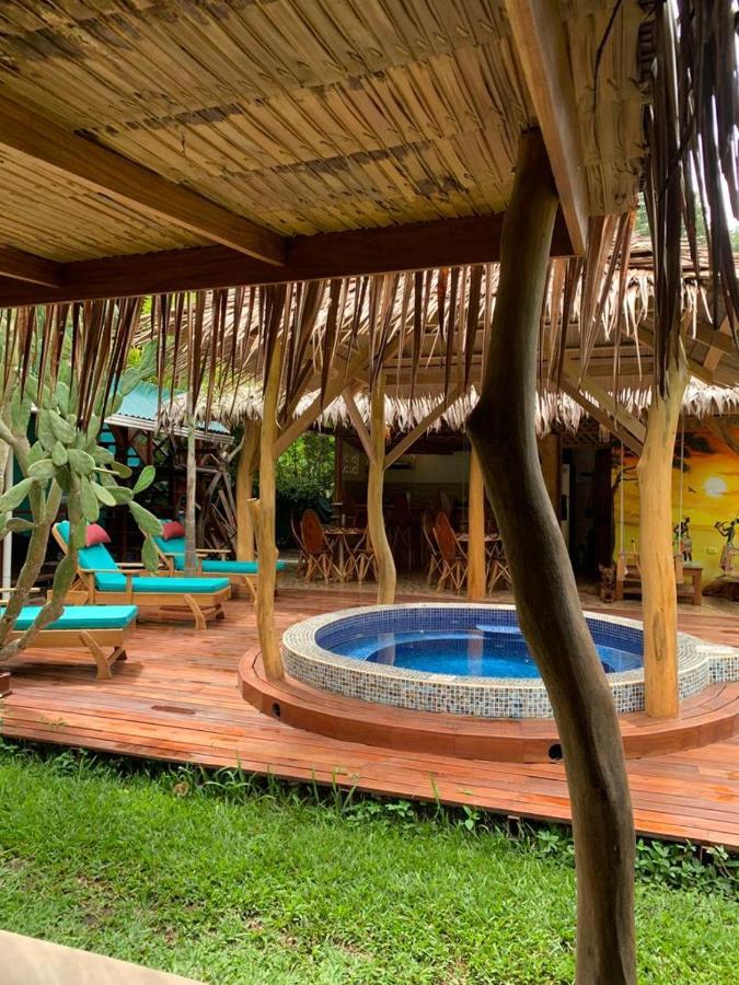 Casa Mambo Bed & Breakfast Cahuita Exterior foto