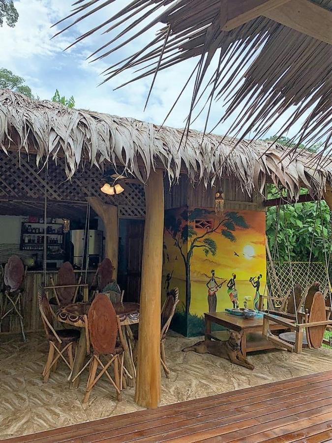 Casa Mambo Bed & Breakfast Cahuita Exterior foto
