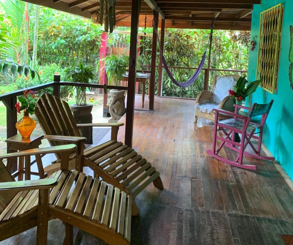 Casa Mambo Bed & Breakfast Cahuita Exterior foto